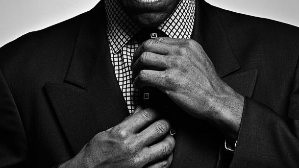 Tender tycoon says he gave former South African Police Minister R500,000 in cash